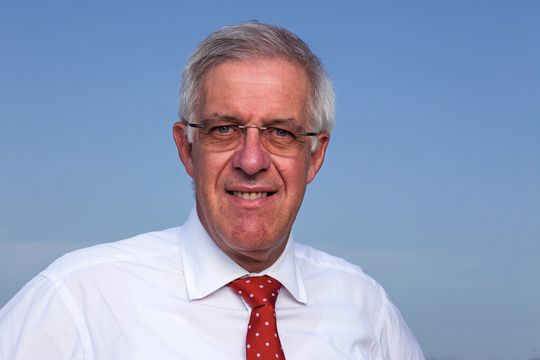 Dr. Christoph Lindenmeyer, CEO Schindler Aufzüge AG Schweiz. Dr. Christoph Lindenmeyer, CEO Schindler Aufzüge AG Schweiz.