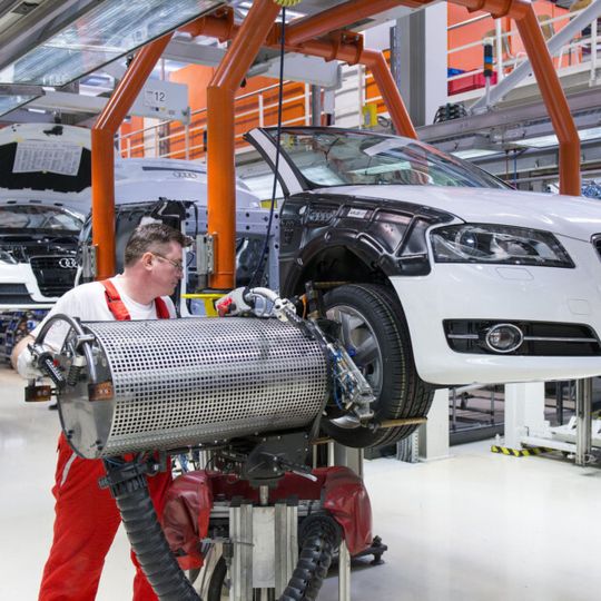 Audi fertigt in Ungarn schon im zwanzigsten Jahr. Audi fertigt in Ungarn schon im zwanzigsten Jahr.