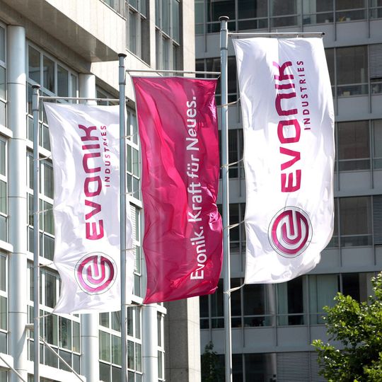 From now on Evonik is servicing the global cyanuric chloride markets from the Wesseling site in Germany. From now on Evonik is servicing the global cyanuric chloride markets from the Wesseling site in Germany.