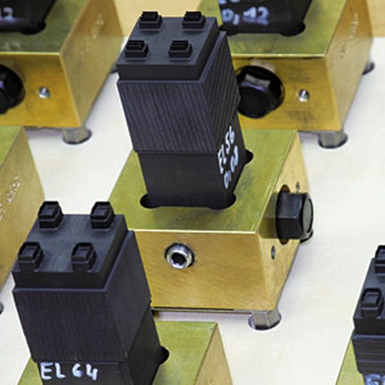 Rafi konzipiert seine Werkzeuge in der eigenen Produktentwicklung mithilfe einer durchgängigen CAD/CAM-Lösung. Rafi konzipiert seine Werkzeuge in der eigenen Produktentwicklung mithilfe einer durchgängigen CAD/CAM-Lösung.