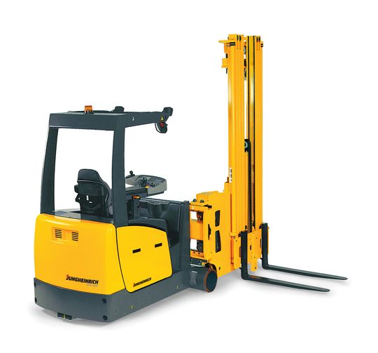 Der Jungheinrich-Schmalgangstapler EFX 410-413 kann geführt im Schmalgang arbeiten oder auch frei verfahrbar im Breitgang eingesetzt werden. Der Jungheinrich-Schmalgangstapler EFX 410-413 kann geführt im Schmalgang arbeiten oder auch frei verfahrbar im Breitgang eingesetzt werden.