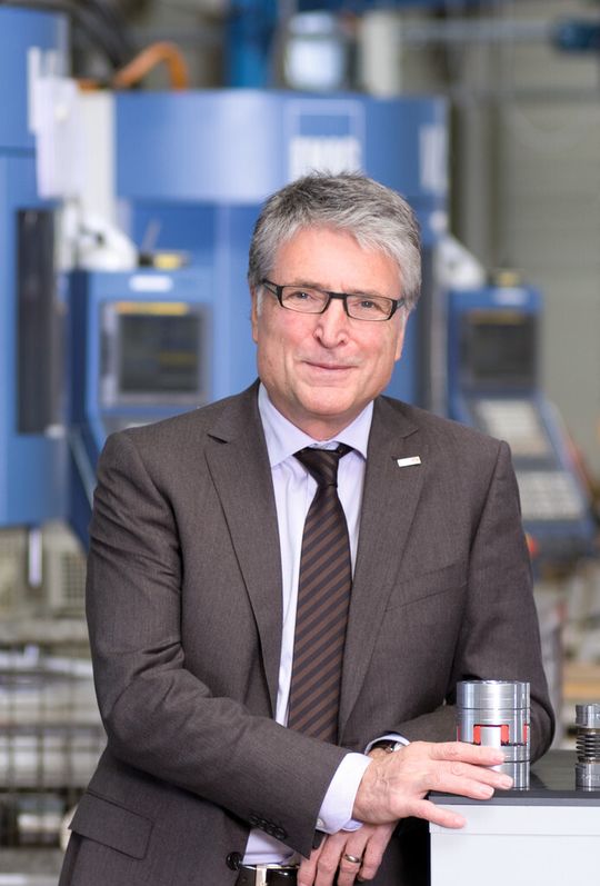 Prof. Dr. h.c. Josef Gerstner, Geschäftsführer KTR Kupplungen, Rheine. Prof. Dr. h.c. Josef Gerstner, Geschäftsführer KTR Kupplungen, Rheine.