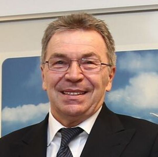 Elmar Paltian, Vizepräsident Honda Deutschland, Niederlassung der Honda Motor Europe Ltd. Elmar Paltian, Vizepräsident Honda Deutschland, Niederlassung der Honda Motor Europe Ltd.