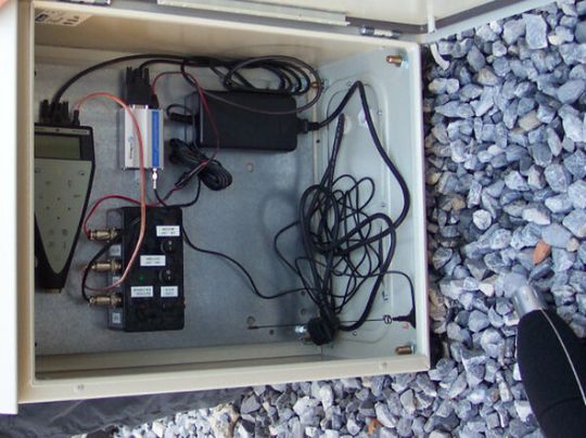 Das an der UGR entwickelte System ermittelt den Verkehrsfluss mithilfe eines Signalprozessors und überträgt das Ergebnis drahtlos an einen Computer