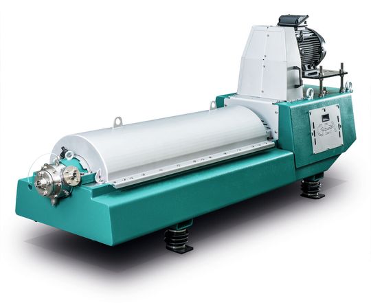 Speziell für den Einsatz in der Brau- und Getränkeindustrie wurde der Dekanter Gea Westfalia Separator Ecoforce gMaster CF 3000 entwickelt. Speziell für den Einsatz in der Brau- und Getränkeindustrie wurde der Dekanter Gea Westfalia Separator Ecoforce gMaster CF 3000 entwickelt.