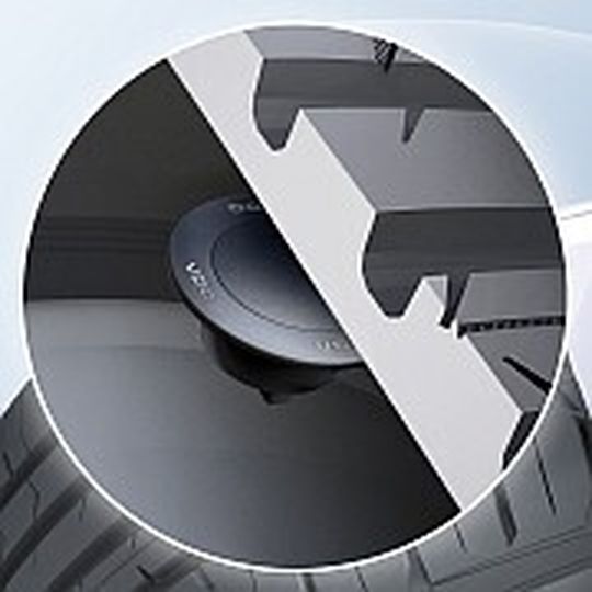 Nicht mehr schrauben, sondern kleben heißt es ab 2014 mit dem VDO-Universalsensor.