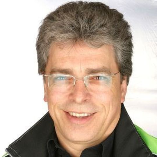 Jügen Naue, Geschäftsleitung Kawasaki Motors Europe N.V. Deutschland. Jügen Naue, Geschäftsleitung Kawasaki Motors Europe N.V. Deutschland.