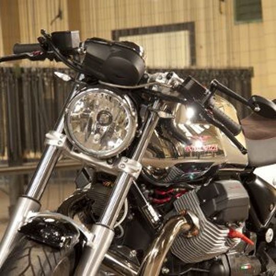 Ein echter Hingucker - die 936 CR von Moto Guzzi. Ein echter Hingucker - die 936 CR von Moto Guzzi.