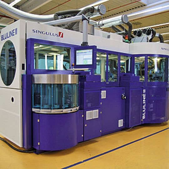 Bild 1: Die Replikationsanlage Bluline II kann auf nur 17 Quadratmetern täglich rund 20.000 Blu-ray Discs – optische Datenträger – produzieren; alle vier Sekunden kommt eine Disc aus der Maschine.