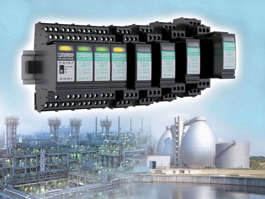 Das Überspannungsschutzsystem Plugtrab PT-IQ von Phoenix Contact schützt industrielle Anlagen zuverlässig und intelligent. Das Überspannungsschutzsystem Plugtrab PT-IQ von Phoenix Contact schützt industrielle Anlagen zuverlässig und intelligent.