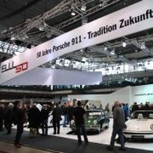 Auch in Essen zelebriert Porsche 50 Jahre 911. Auch in Essen zelebriert Porsche 50 Jahre 911.