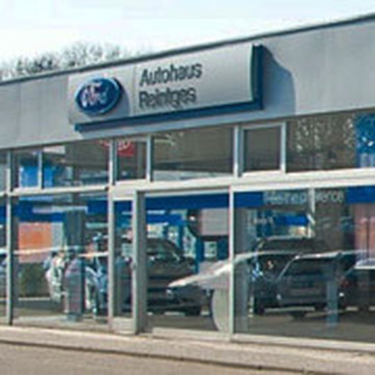 Das Autohaus Reintges in der Rellinghauser Straße in Essen. Das Autohaus Reintges in der Rellinghauser Straße in Essen.