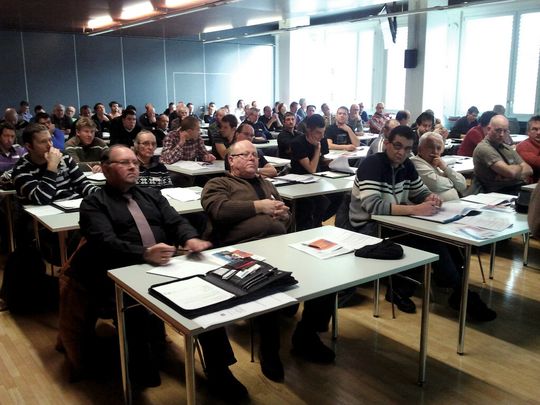Die Schulungen wurden in Zusammenarbeit mit dem EHB – Eidgenössisches Hochschulinstitut für Berufsbildung in Zollikofen, Lausanne und Lugano – durchgeführt. Die Schulungen wurden in Zusammenarbeit mit dem EHB – Eidgenössisches Hochschulinstitut für Berufsbildung in Zollikofen, Lausanne und Lugano – durchgeführt.