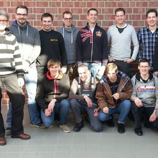 Die frisch gebackenen Zweiradmechaniker-Meister der Handwerkskammer (HBZ) Münster. Die frisch gebackenen Zweiradmechaniker-Meister der Handwerkskammer (HBZ) Münster.