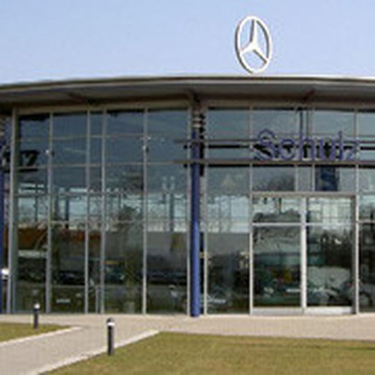 Mercedes-Schulz gibt es seit 16 Jahren.