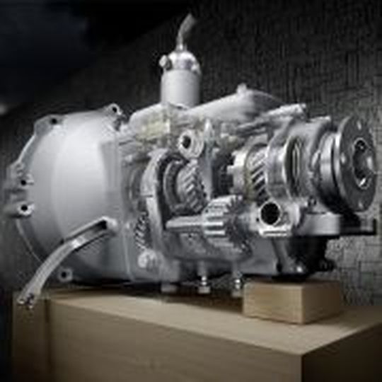Von BMW und ZF neu aufgelegt: das Getriebe für den BMW 328. Von BMW und ZF neu aufgelegt: das Getriebe für den BMW 328.