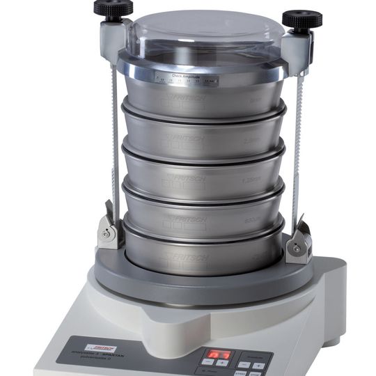 Vibrations-Siebmaschine Analysette 3 Spartan – einfaches Sieben für alle Aufgaben Vibrations-Siebmaschine Analysette 3 Spartan – einfaches Sieben für alle Aufgaben