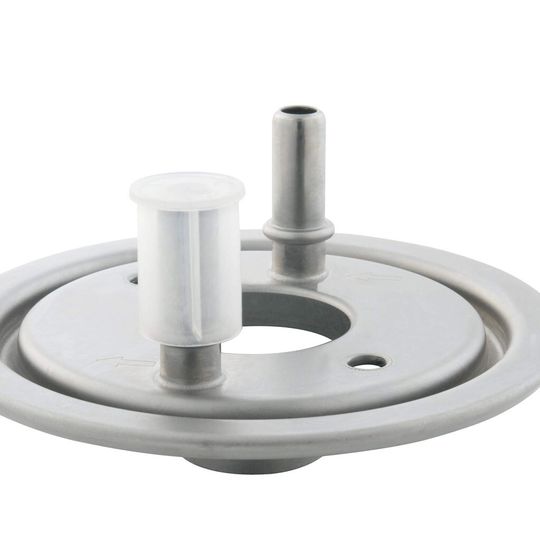 Durch die innenliegenden axialen Lamellen liegen die Schutzhülsen der Normreihe GPN 207 von Pöppelmann nicht luftdicht an, so dass Schläuche oder Rohre auch bei aufgesetzter Hülse entlüftet werden.