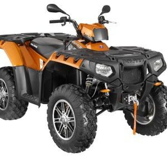 Der Sportsman 850 XP Forest LE in der Sonderfarbe Matt-Orange. Der Sportsman 850 XP Forest LE in der Sonderfarbe Matt-Orange.