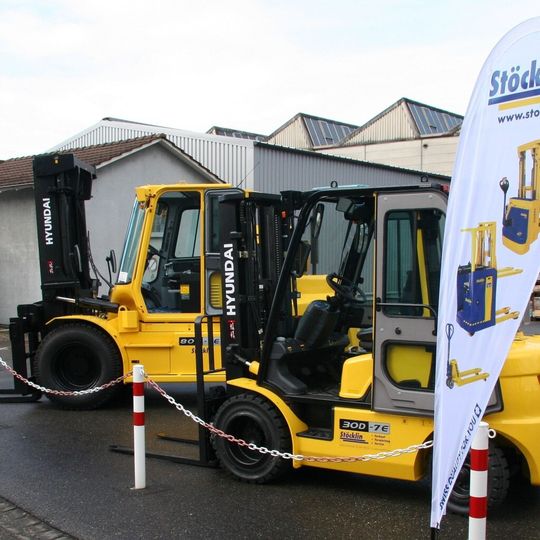Stöcklin, mit Hauptsitz in Dornach bei Basel, übernahm ab 1.Februar 2013 den Vertrieb von Hyundai-Frontstaplern in der Schweiz. Stöcklin, mit Hauptsitz in Dornach bei Basel, übernahm ab 1.Februar 2013 den Vertrieb von Hyundai-Frontstaplern in der Schweiz.