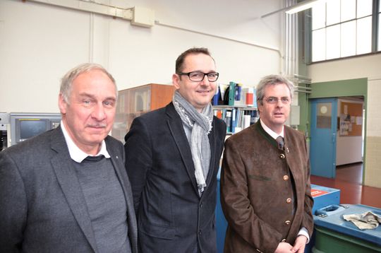 Von links nach rechts: Eduard Wyser, Philippe Nicotera, Heinz Nyffenegger. Von links nach rechts: Eduard Wyser, Philippe Nicotera, Heinz Nyffenegger.