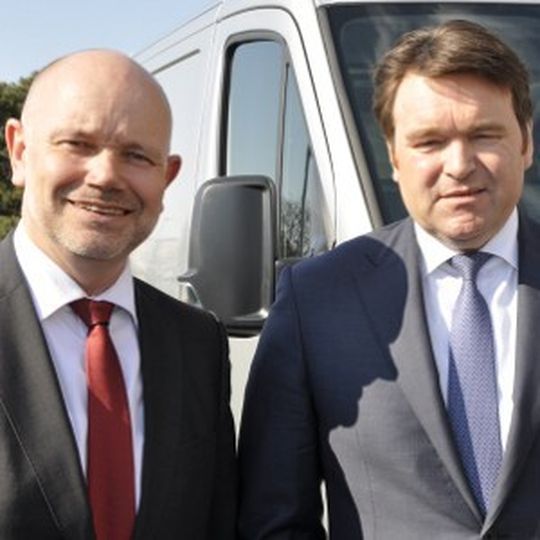 Carsten Sass (links) und Bram Schot verteidigen die Preispositionierung von VW Nutzfahrzeuge. Carsten Sass (links) und Bram Schot verteidigen die Preispositionierung von VW Nutzfahrzeuge.