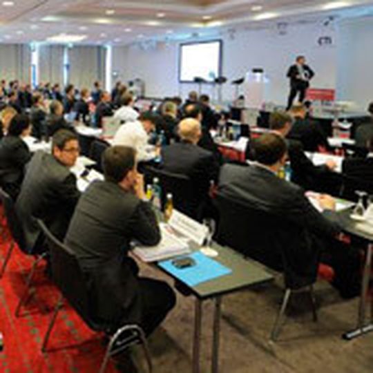 Das 10. Forum „Automotive Diagnostic Systems“ lockte zahlreiche Diagnose-Experten nach Stuttgart.