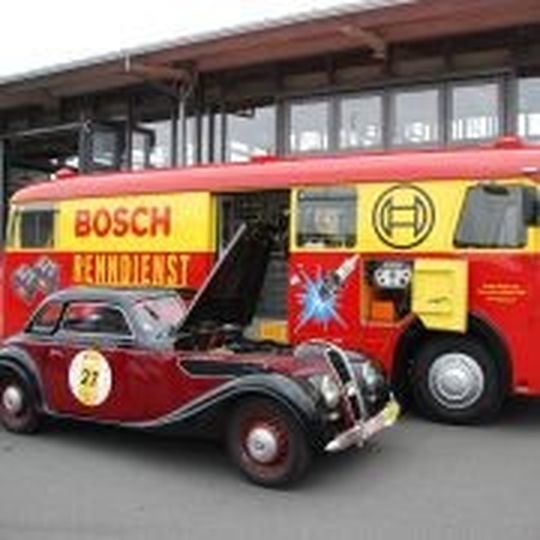 Bosch Boxberg Klassik: Fahren und Spaß haben mit dem Oldtimer – zur Not gibt's Hilfe vom Profi. Bosch Boxberg Klassik: Fahren und Spaß haben mit dem Oldtimer – zur Not gibt's Hilfe vom Profi.