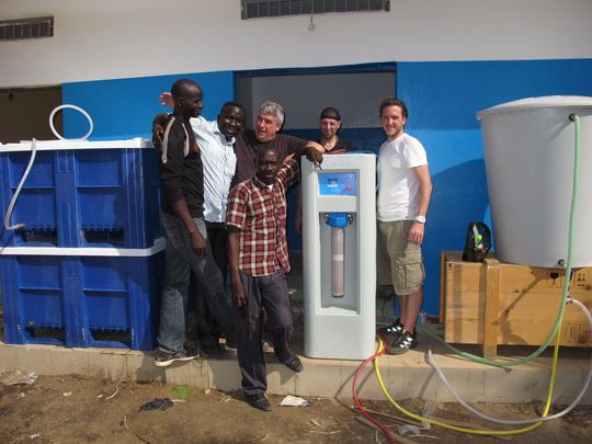 Telematisch gesteuerte Entsalzungsanlage von Swiss Fresh Wate in Senegal. Telematisch gesteuerte Entsalzungsanlage von Swiss Fresh Wate in Senegal.