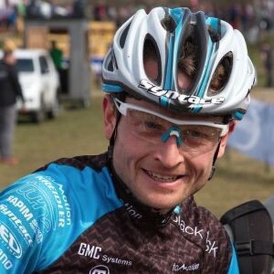 Mountainbike-Profi Torsten Marx unterstütz eine Rennserie mit E-Bikes. Mountainbike-Profi Torsten Marx unterstütz eine Rennserie mit E-Bikes.