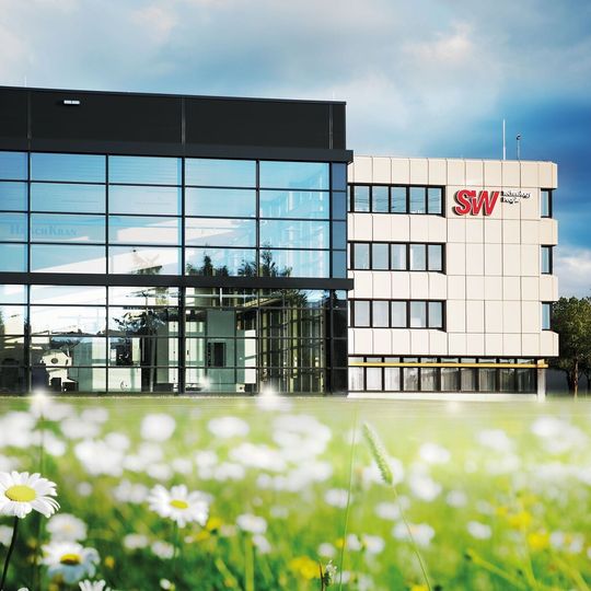 SW weihte sein neues Logistik- und Technologiezentrum ein. SW weihte sein neues Logistik- und Technologiezentrum ein.