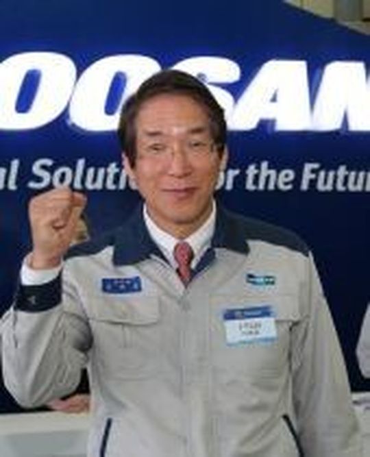Jaeyoon Lee, head of the Doosan Infracore Machine Tool Group: “We provide customers with optimal solutions that reflect diverse new products and innovative quality models so that customers can feel the excellence of Doosan’s world-class technologies and customer-oriented spirit in the machine tool markets.” Jaeyoon Lee, head of the Doosan Infracore Machine Tool Group: “We provide customers with optimal solutions that reflect diverse new products and innovative quality models so that customers can feel the excellence of Doosan’s world-class technologies and customer-oriented spirit in the machine tool markets.”