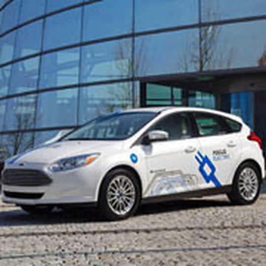 Den Preis für den Focus Electric hat Ford noch nicht bekannt gegeben. In den USA kostet er knapp 40.000 Dollar. Den Preis für den Focus Electric hat Ford noch nicht bekannt gegeben. In den USA kostet er knapp 40.000 Dollar.