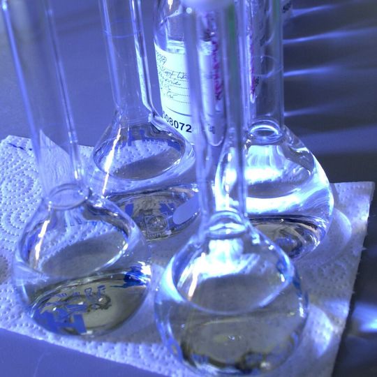 Verstöße gegen die europäische Chemikalienverordnung REACH werden in Zukunft härter bestraft.