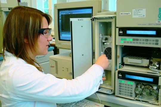 On-going-Stabilitätsprüfungen unterscheiden sich vor allem in ihrem regulatorischen und rechtlichen Umfeld von anderen Stabilitätsprüfungen. On-going-Stabilitätsprüfungen unterscheiden sich vor allem in ihrem regulatorischen und rechtlichen Umfeld von anderen Stabilitätsprüfungen.
