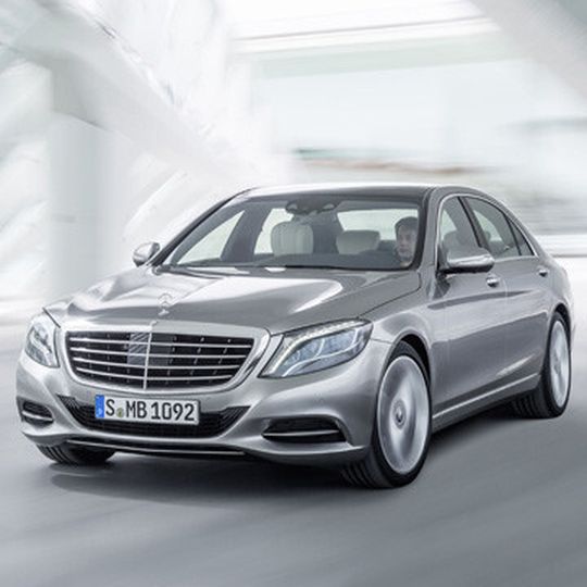 Die neue S-Klasse: ein Kandidat für die Neungangautomatik. Die neue S-Klasse: ein Kandidat für die Neungangautomatik.