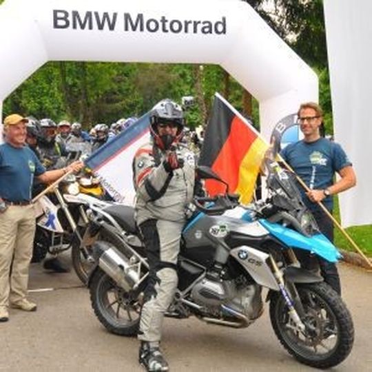 200 Enduristen nahmen an der BMW-GS-Trophy teil. 200 Enduristen nahmen an der BMW-GS-Trophy teil.