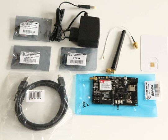 Für den Einstieg in die Maschinenkommunikation bietet die Telekom das Paket M2M DevStarter Arduino. Es enthält ein Arduino GSM-Board inklusive Zubehör. Außerdem: eine SIM-Karte inklusive M2M Datentarif und privaten Zugang zur cloudbasierten M2M Developer Platform für sechs Monate. Für den Einstieg in die Maschinenkommunikation bietet die Telekom das Paket M2M DevStarter Arduino. Es enthält ein Arduino GSM-Board inklusive Zubehör. Außerdem: eine SIM-Karte inklusive M2M Datentarif und privaten Zugang zur cloudbasierten M2M Developer Platform für sechs Monate.