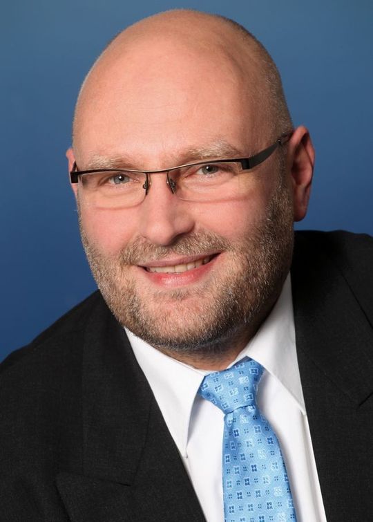 Sven Roth übernimmt die Verkaufsregion Mitte. Sven Roth übernimmt die Verkaufsregion Mitte.