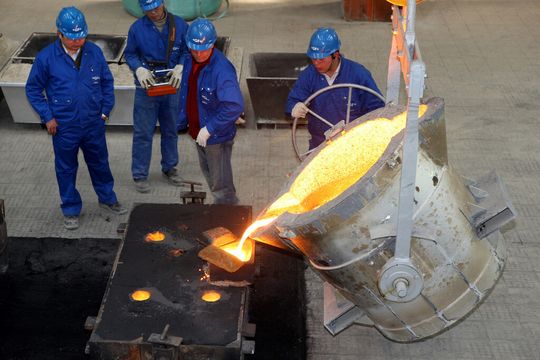 Gemäss einer neuen Studie hat die Produktionsverlagerungen positive Auswirkungen auf die Innovationsaktivitäten der Unternehmen. Auf dem Bild: Eisengiesserei in China von Georg Fischer Automotive (Kunshan) Co. Ltd.. Gemäss einer neuen Studie hat die Produktionsverlagerungen positive Auswirkungen auf die Innovationsaktivitäten der Unternehmen. Auf dem Bild: Eisengiesserei in China von Georg Fischer Automotive (Kunshan) Co. Ltd..