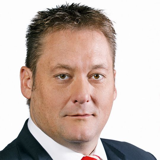 Olaf Kramm, ist seit dem Jahr 2011 Geschäftsführer der Fanuc Robotics Deutschland GmbH. Er leitet die Geschäfte gemeinsam mit Olaf C. Gehrels, Präsident von Fanuc Europe, bis zum Abschluss der Umstrukturierung. Olaf Kramm, ist seit dem Jahr 2011 Geschäftsführer der Fanuc Robotics Deutschland GmbH. Er leitet die Geschäfte gemeinsam mit Olaf C. Gehrels, Präsident von Fanuc Europe, bis zum Abschluss der Umstrukturierung.