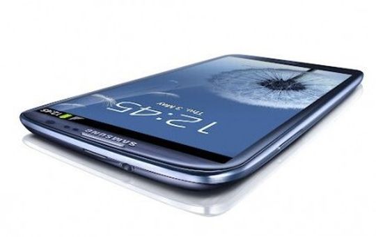 Samsung plant eine Schutzfunktion, um Geräte bei Verlust unbrauchbar zu machen. Jedoch ist Fernlöschen nicht immer gewünscht. Samsung plant eine Schutzfunktion, um Geräte bei Verlust unbrauchbar zu machen. Jedoch ist Fernlöschen nicht immer gewünscht.