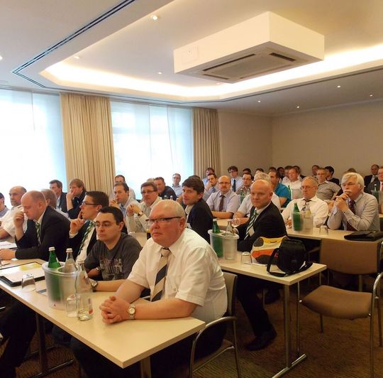 30 Unternehmen mit insgesamt 50 Teilnehmern haben in drei Workshops neue Impulse für einen erfolgreichen Vertrieb erhalten. 30 Unternehmen mit insgesamt 50 Teilnehmern haben in drei Workshops neue Impulse für einen erfolgreichen Vertrieb erhalten.