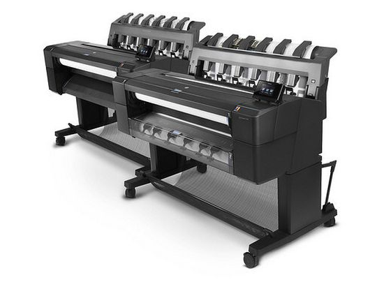 Die HP Designjet T920- und T1500 ePrinter-Serien, zwei neue, webfähige Grossformat-Drucker-Modelle. Die HP Designjet T920- und T1500 ePrinter-Serien, zwei neue, webfähige Grossformat-Drucker-Modelle.
