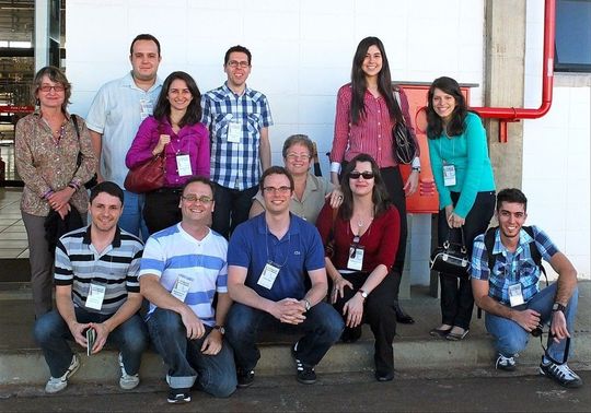 Ein Teil der Projektgruppe während ihres Besuchs im Brazilian Bioethanol Science and Technology Laboratory. Ein Teil der Projektgruppe während ihres Besuchs im Brazilian Bioethanol Science and Technology Laboratory.