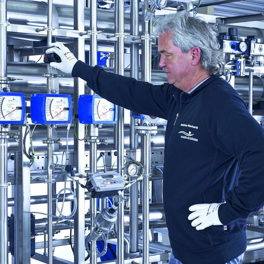 Mithilfe der Einstellarmatur werden Durchflüsse und Drücke an der Rocedis justiert. Mithilfe der Einstellarmatur werden Durchflüsse und Drücke an der Rocedis justiert.