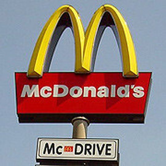 McDonalds agiert seit Jahrzehnten erfolgreich in unterschiedlichen Märkten. Die Gründe sind auf die Kfz-Branche übertragbar.