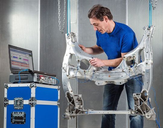 Für Strukturtests liefert LMS Test.Lab ein umfassendes Funktionsspektrum, mit dem sich Genauigkeit und Produktivität noch steigern lassen Für Strukturtests liefert LMS Test.Lab ein umfassendes Funktionsspektrum, mit dem sich Genauigkeit und Produktivität noch steigern lassen