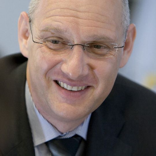 „Wir freuen uns, dass unser Standort im Wettbewerb mit mehreren Alternativen den Zuschlag erhalten hat.“, freut sich Thomas Schmid, Sprecher der Geschäftsführung bei Roche Diagnostics. „Wir freuen uns, dass unser Standort im Wettbewerb mit mehreren Alternativen den Zuschlag erhalten hat.“, freut sich Thomas Schmid, Sprecher der Geschäftsführung bei Roche Diagnostics.
