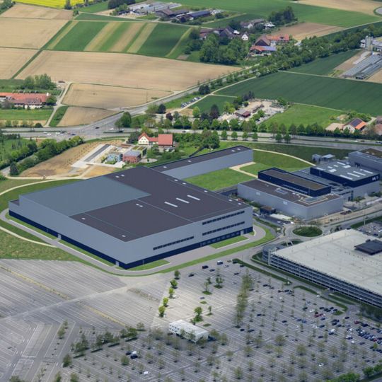 Messring wird eine Vielzahl an Systemlösungen in das neue Technologiezentrum von Daimler einbringen. Messring wird eine Vielzahl an Systemlösungen in das neue Technologiezentrum von Daimler einbringen.